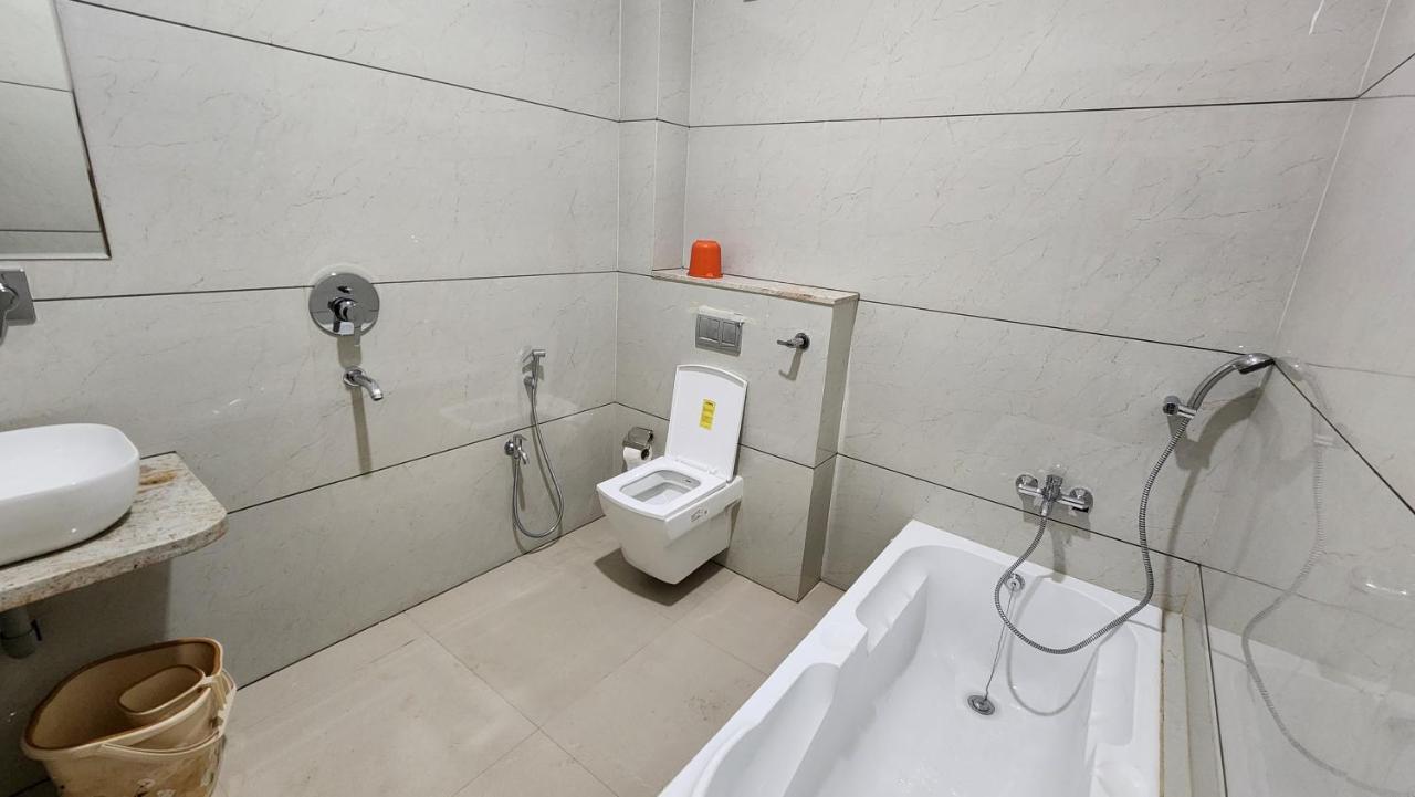 Aanandam Greens Hotell Sehore Exteriör bild
